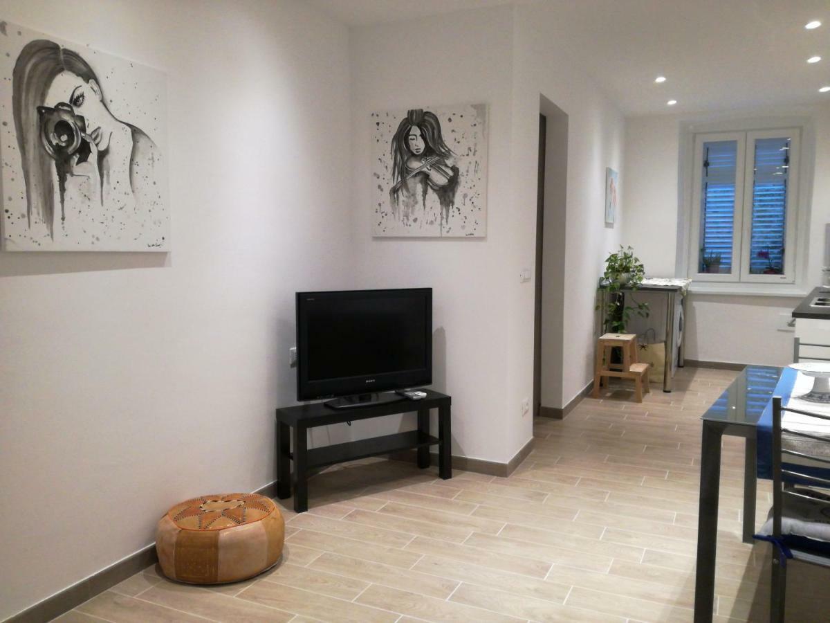 Casa Giuliana Apartment ตรีเอสเต ภายนอก รูปภาพ